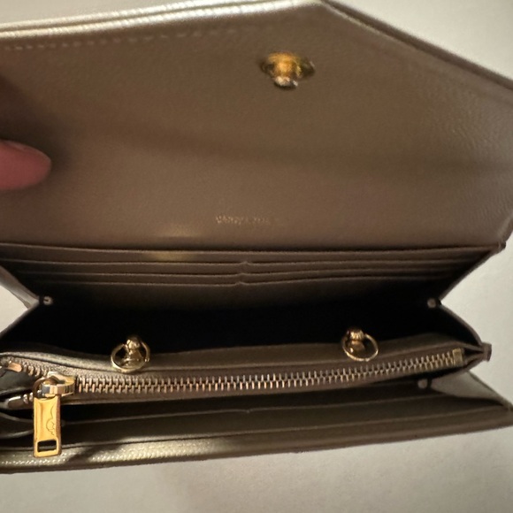 Authentic Yves Saint Laurent wallet - Picture 16 of 16